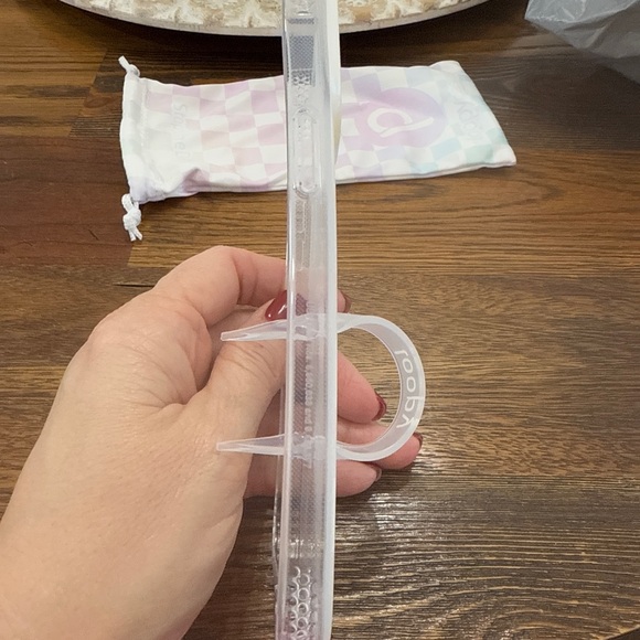 Loopy Case Iridescent Phone Case - Picture 3 of 4